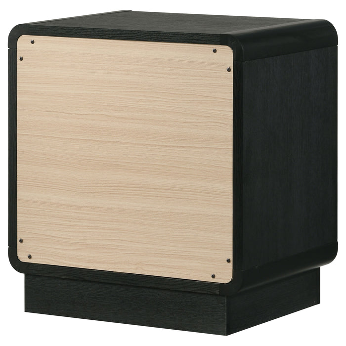 Cavelle Nightstand - Home Discount Furniture - NJ-linden