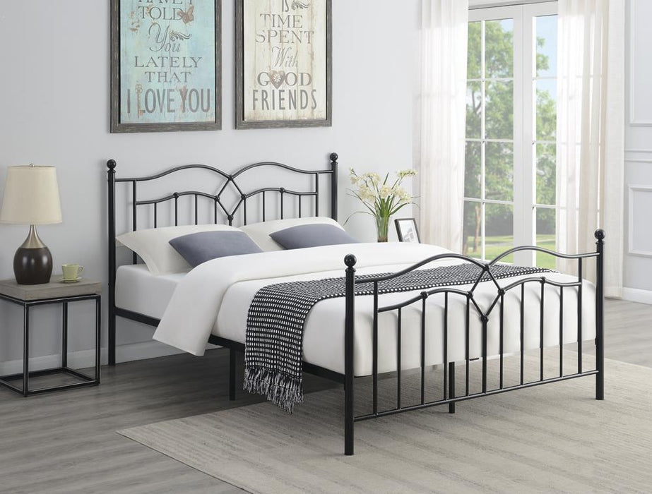 Klossen Queen Platform Bed Black - Home Discount Furniture - NJ-linden